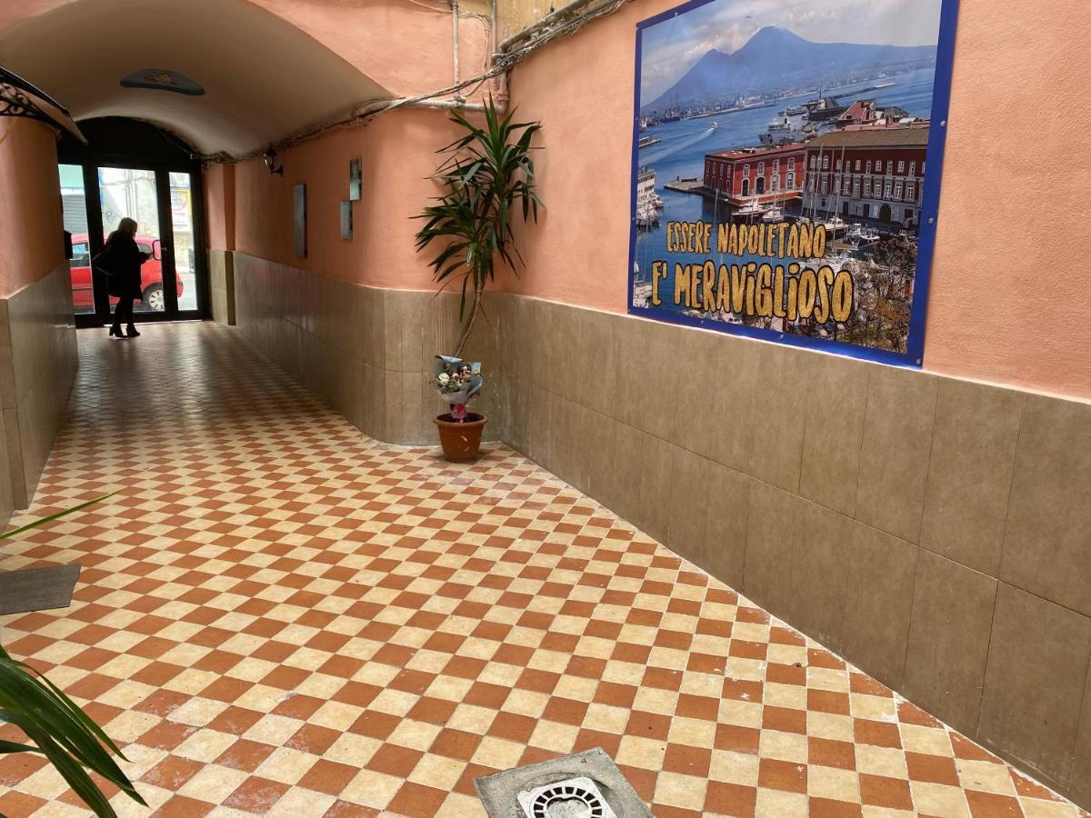 ナポリ Na Tazzulel E Cafe Bed & Breakfast エクステリア 写真