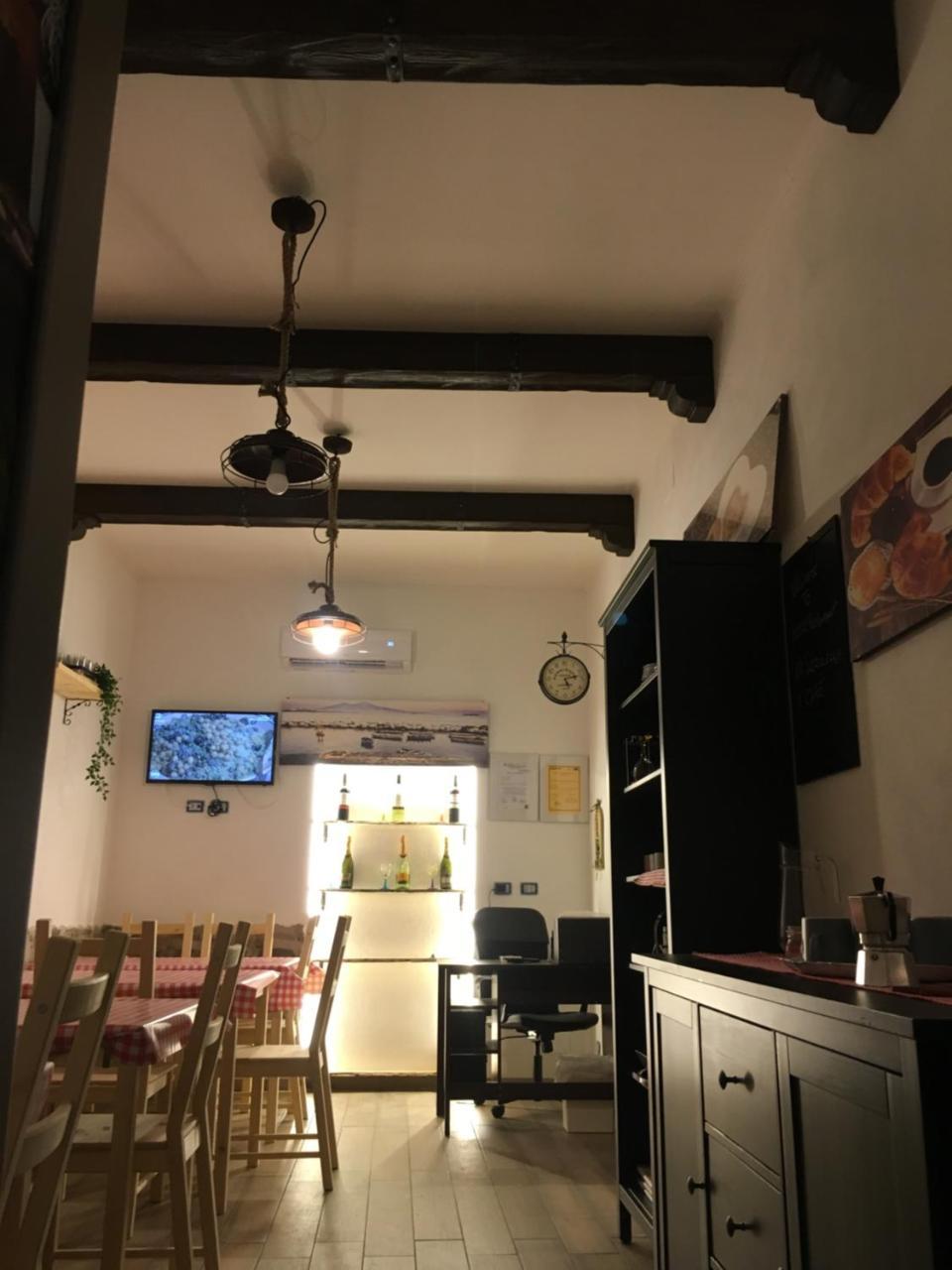 ナポリ Na Tazzulel E Cafe Bed & Breakfast エクステリア 写真